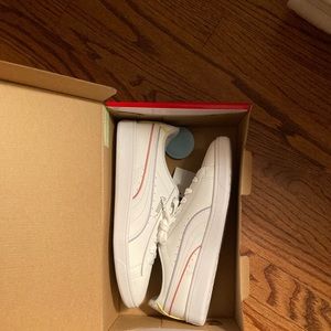 NWT Puma Sneakers